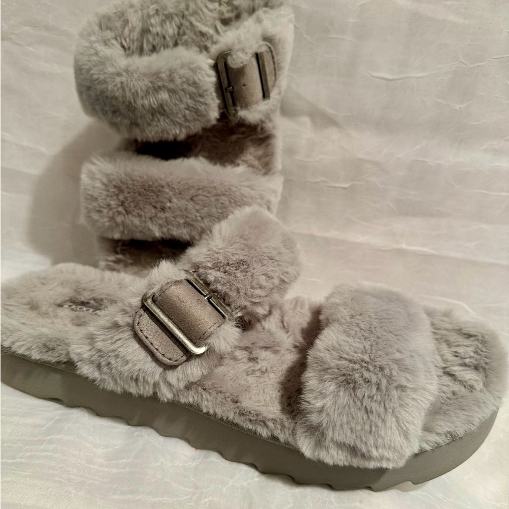 UGG Koolabura Women's Gray Faux Fur Slippers